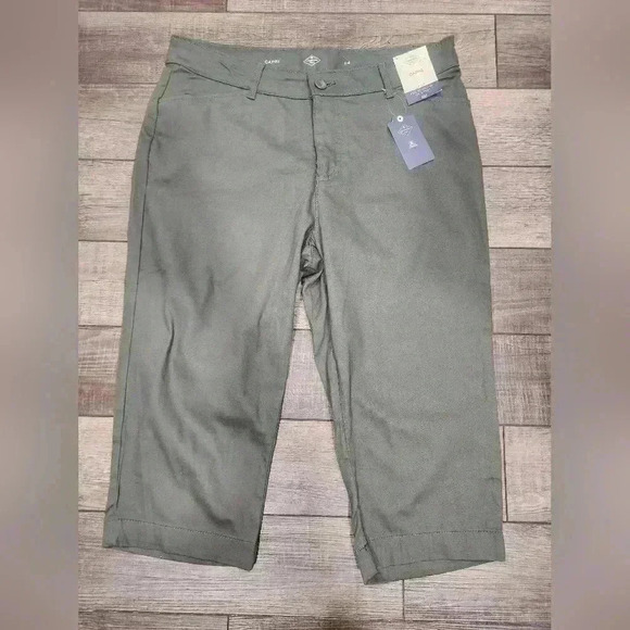 St. John's Bay Pants - St. John’s Bay Mid Rise Capri Pants Size 14 Loren Green 4 Pockets
